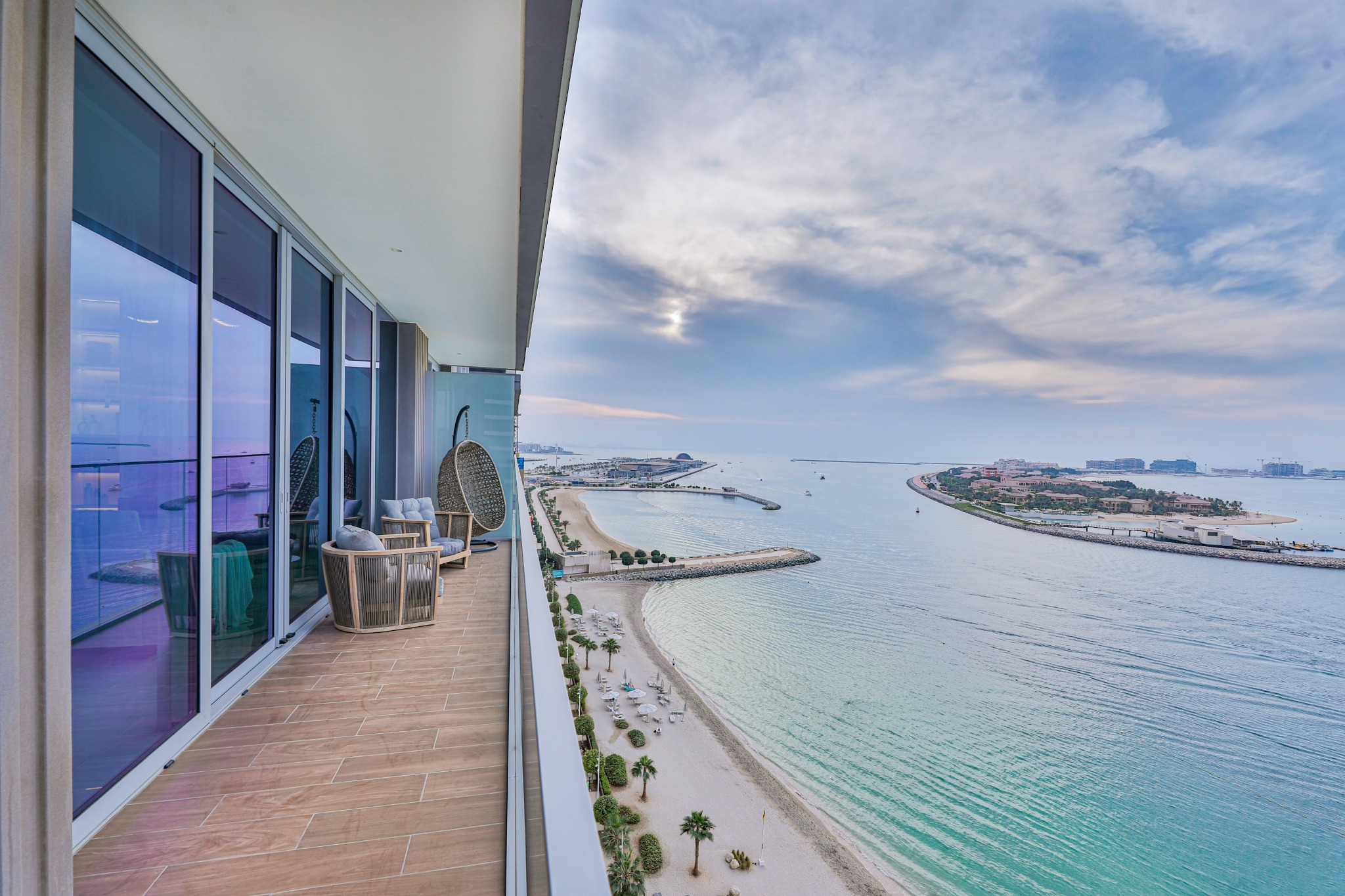 Eden Royal Sea View Residence
